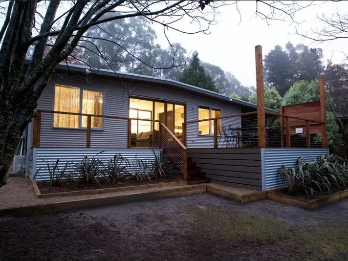 Hidden Gem in the heart of Sawmill Settlement!