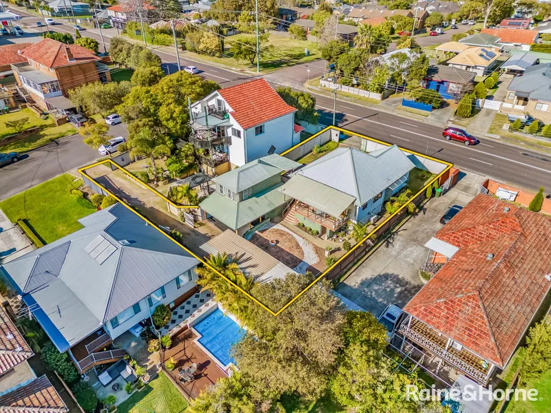 Unique Family Home with Separate Granny Flat and Rear Lane Access