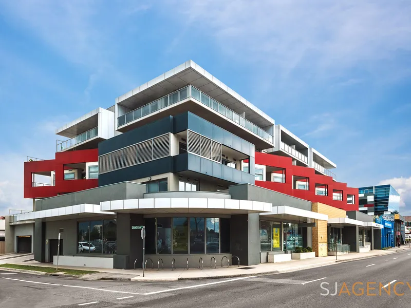 CITY EDGE STYLE WITH HUGE EAST FACING TERRACE