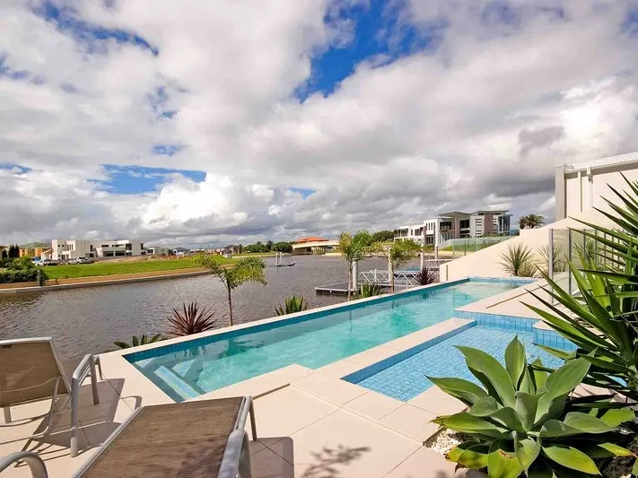 MODERN CONTEMPORARY RESIDENCE - PRIVATE INSPECTIONS AVAILABLE TODAY