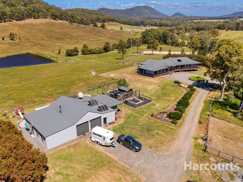 SOUTHERN STARS FARM – A Modern Multifunctional Country Estate