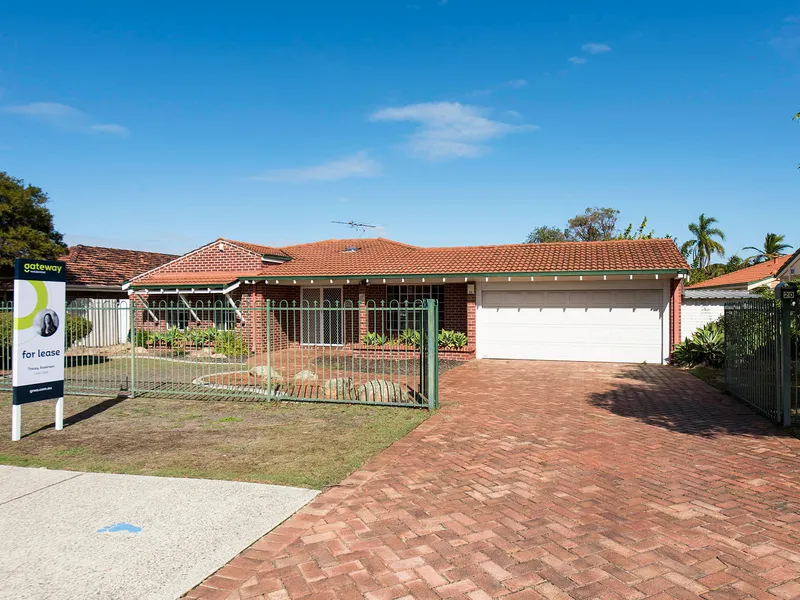 Large Family Home in Excellent Location