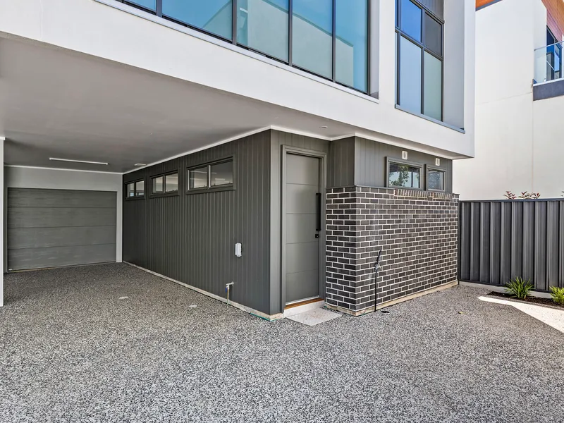 Brand New Three Bedroom Town House – Easy Access to the City and Glenelg!