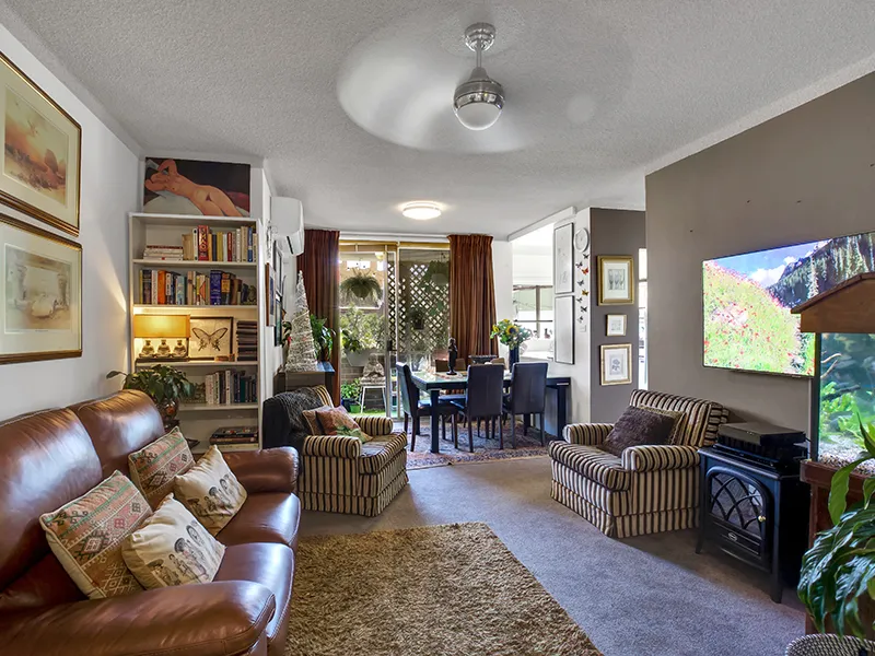DEPOSIT TAKEN!! Walk to Everything Lifestyle!