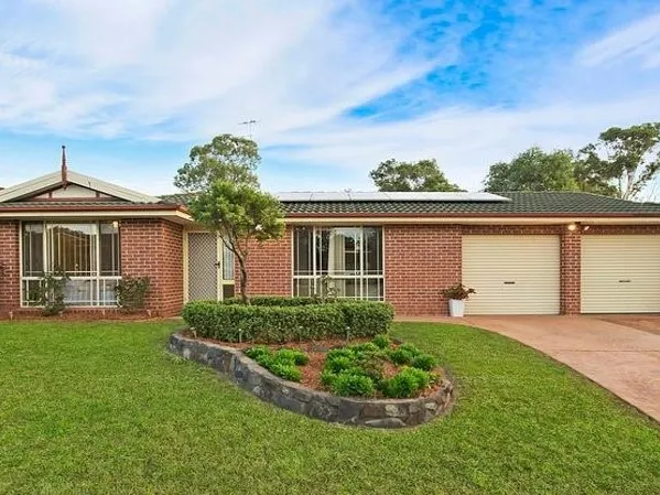 FOR SALE BY OWNER OF RAY WHITE QUAKERS HILL JOSH TESOLIN