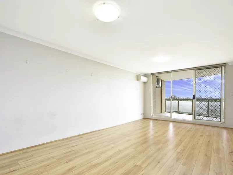 2 BEDROOMS, 2 BATHROOMS AND 2 CAR SPACES - TOTAL SIZE - 110SQM