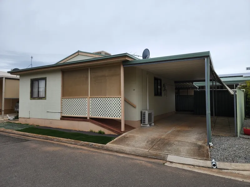 2 bedroom home - low maintenance