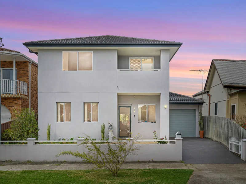 Spacious Immaculate Home in a Quiet Cul-De-Sac