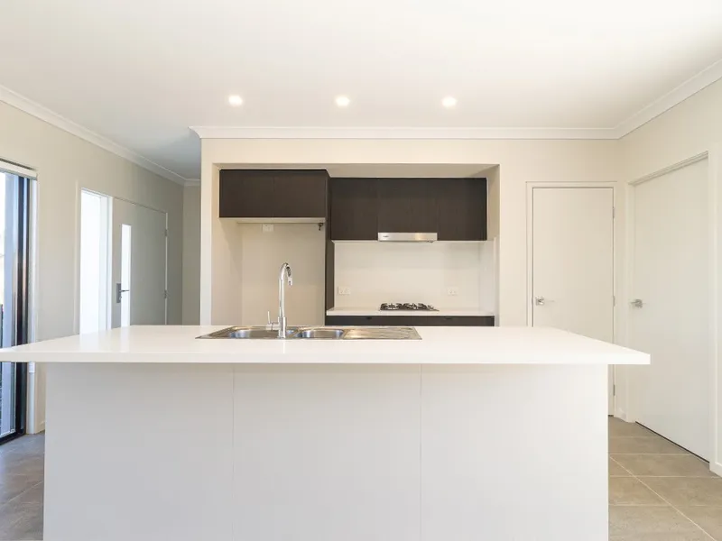 Stunning Terrace House with Large Bedrooms 