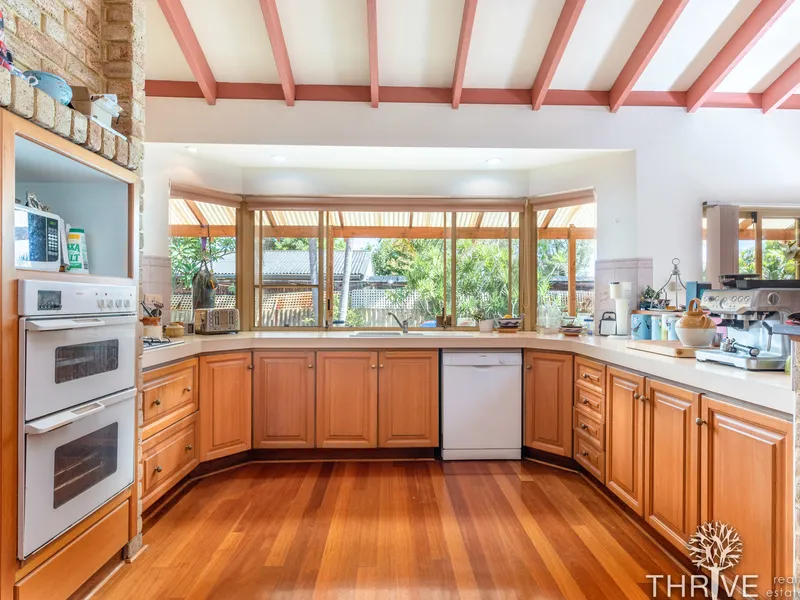 ROSSMOYNE DRIVE, ROSSMOYNE!!!!!!