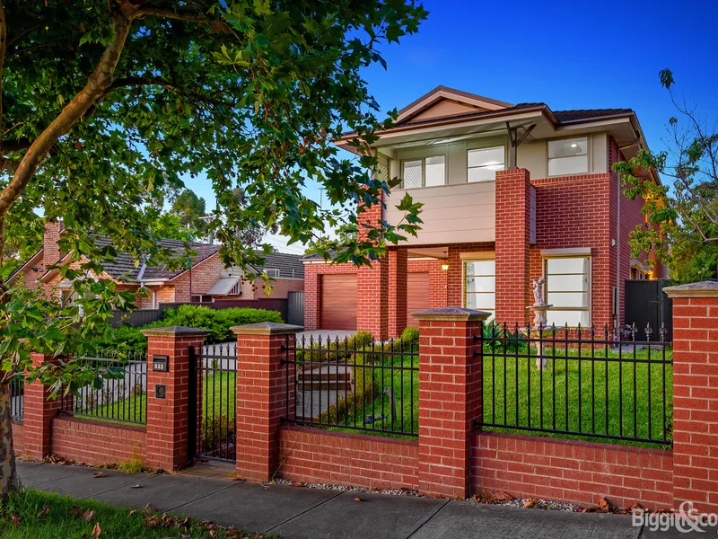 Contemporary Living with a Great Location