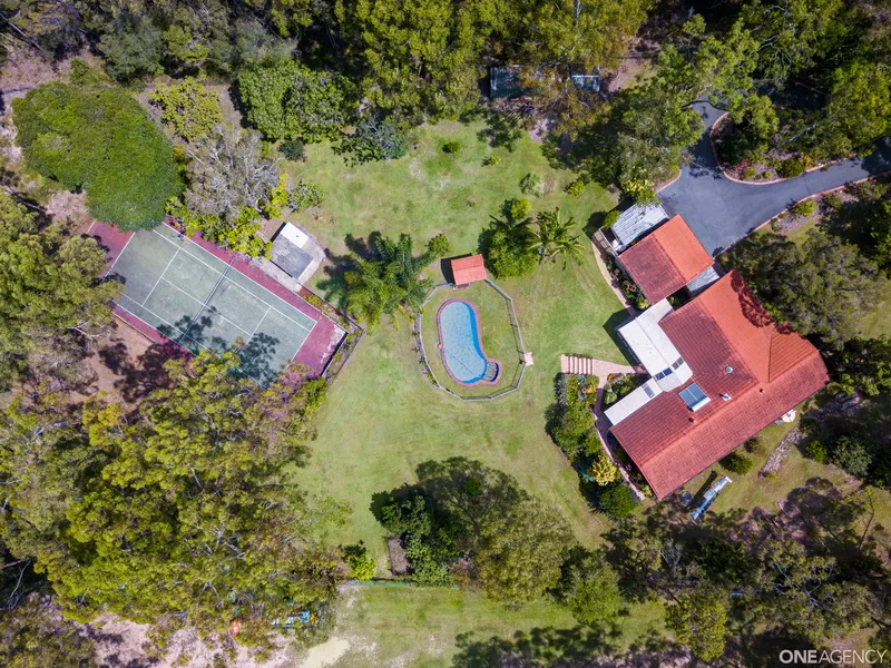 Acreage Property so close to North Lakes and Transport Links