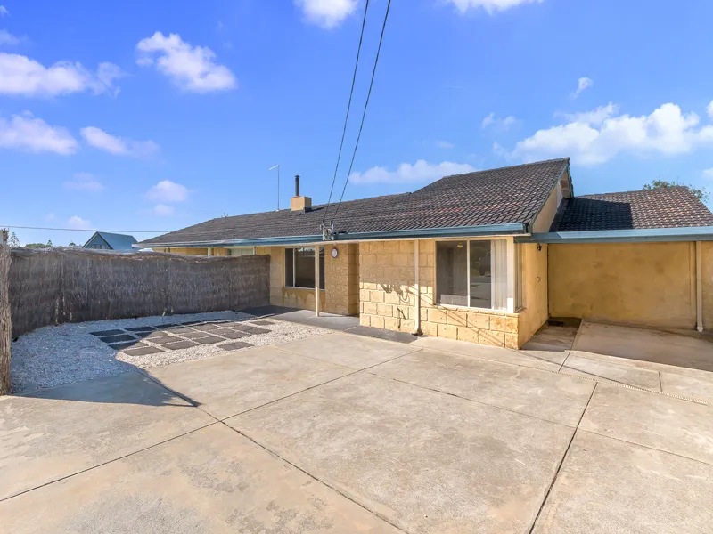 PRIME BEACHSIDE LOCATION