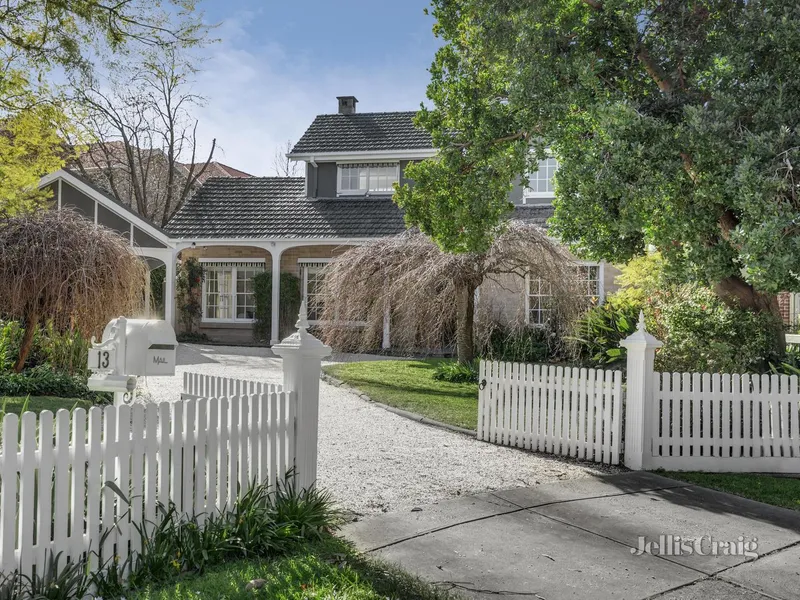A Family Dream in Fabulous Gardens