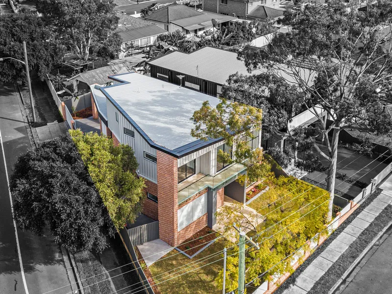 BRAND NEW ARCHITECTURAL MASTERPIECE