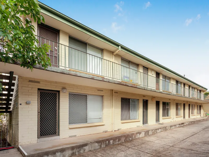 COSY ONE BEDROOM UNIT