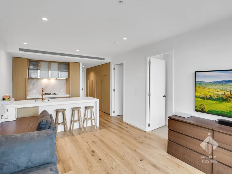 Fully Furnished A small site footprint in central Melbourne-2Bed+2Bath Apt