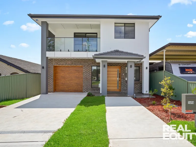 Brand New 5 Bedroom Interior