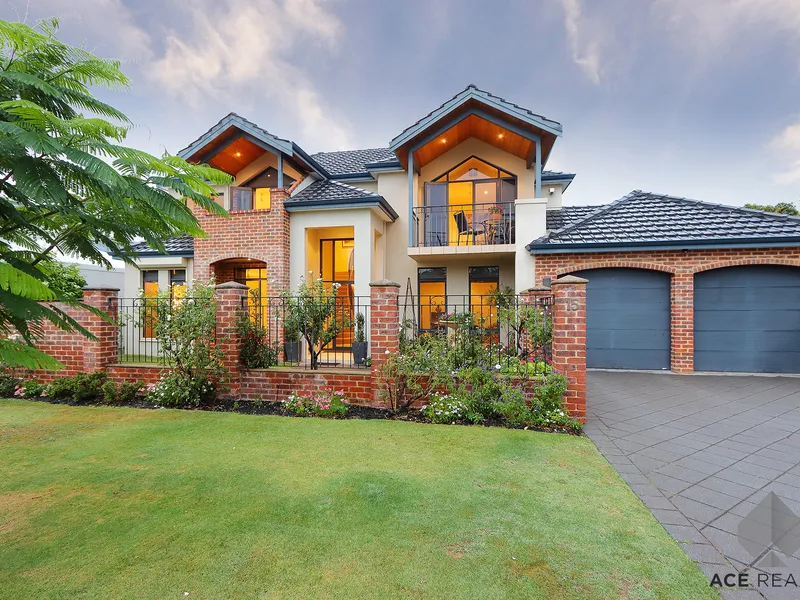 GORGEOUS FAMILY HAVEN IN PEACEFUL LOCALE