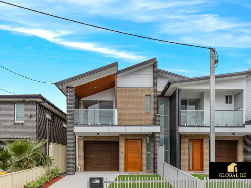Brand New Duplex with a Studio