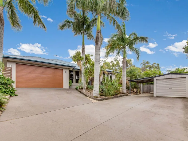 LET ME ENTERTAIN YOU!