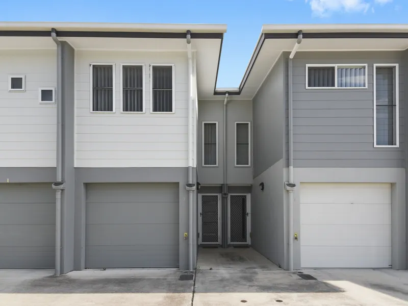 GREAT INVESTMENT OPPORTUNITY CLOSE TO ALL AMENITIES