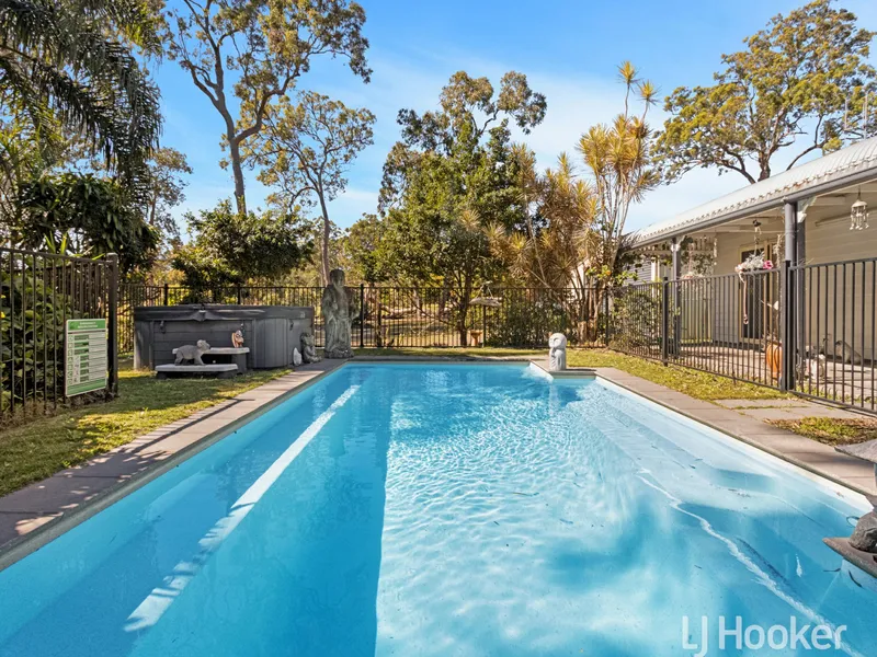 Family Acreage Lifestyle Plus Granny Flat, Pool & Spa