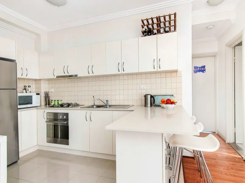 Neatly Appointed 2 Bedroom Apartment