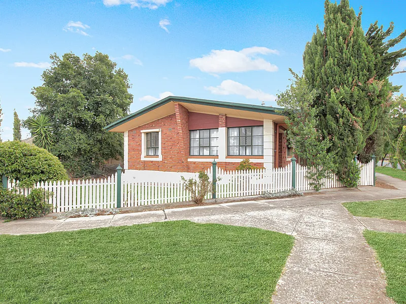 Spacious Three Bedroom Family Home (No Pets)