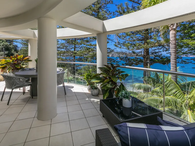 Luxury Beach Front Apartment