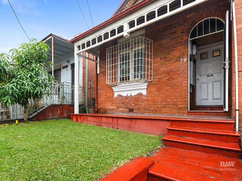 AUCTION PRICE GUIDE $990,000 - RICHARD PERRY 0418 863 969