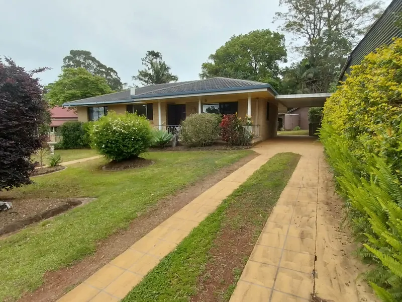 Clunes Village Location