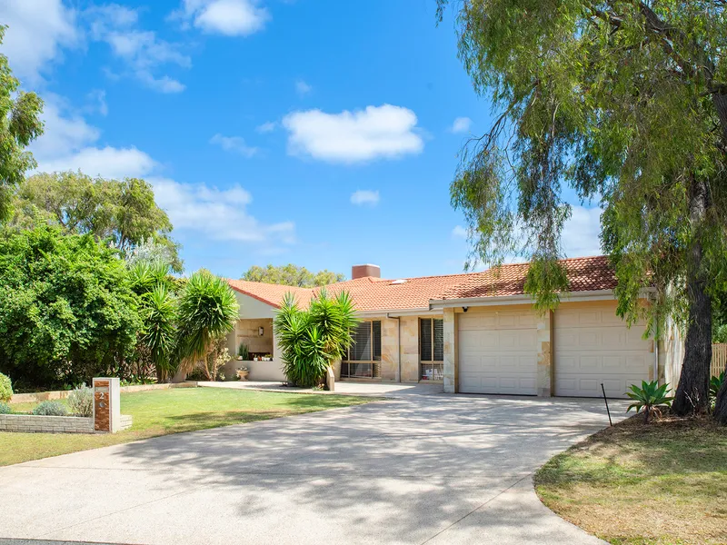 Coastal Retreat Just 300m to the Beach