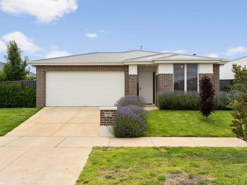 Immaculately presented low maintenance home in beautiful Lucas!