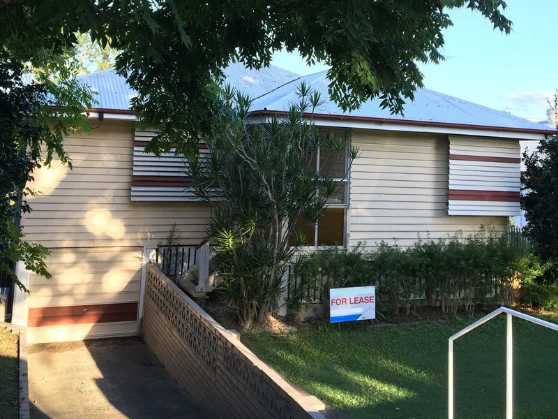 3 Bed Home with Extra Large Yard