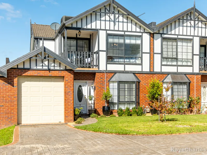 Sophisticated Town Home 