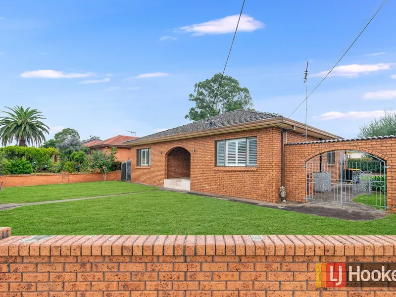 MODERN ENTERTAINER | CORNER POSITION