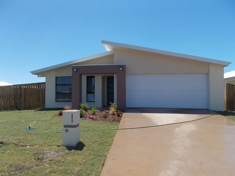 Family friendly estate by the beach