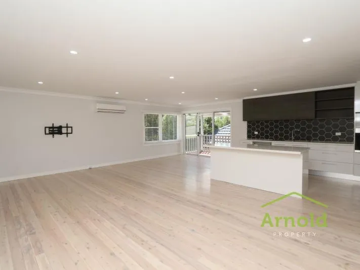 CONTEMPORARY LIVING IN ADAMSTOWN