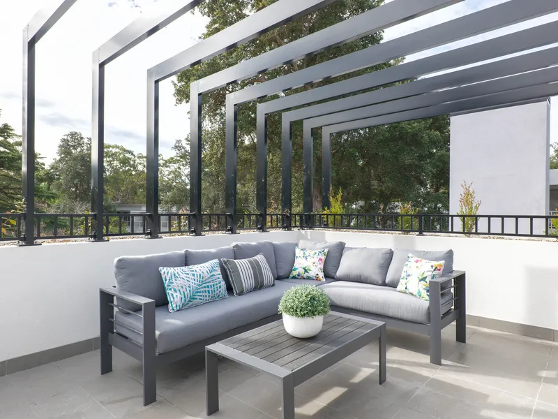 Low Strata Luxury Boutique Living in St Ives – Obsidian Property