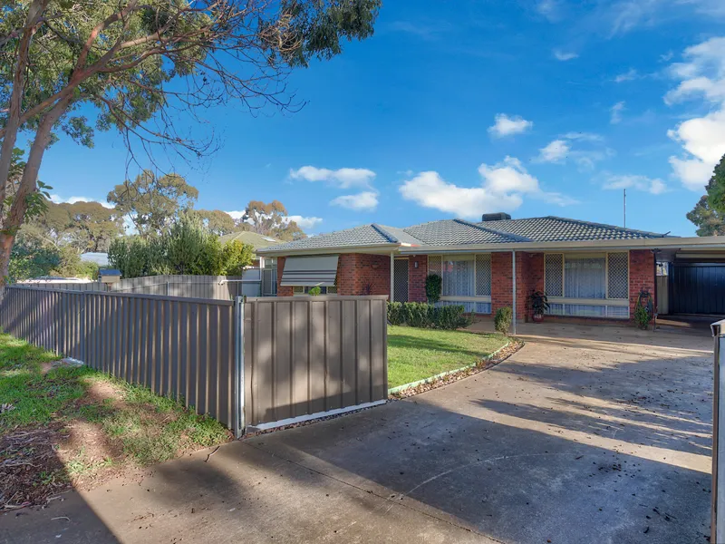 Fantastic family home, great for the Tradie!