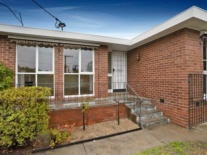 LOCATED RIGHT IN THE HEART OF BRIGHTON