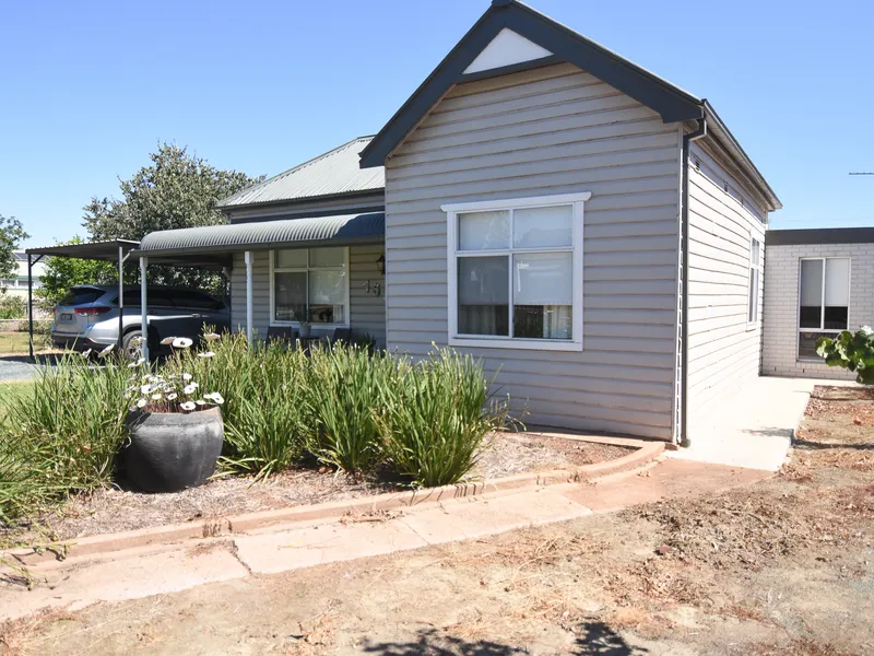 Cottage Charm 4 bedroom Home