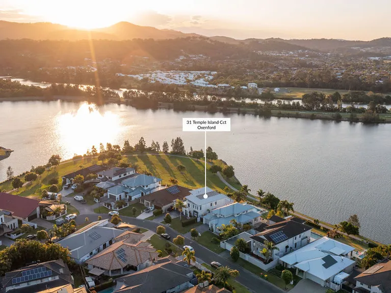 Gorgeous family home - North to water with dazzling lake views - Be quick!