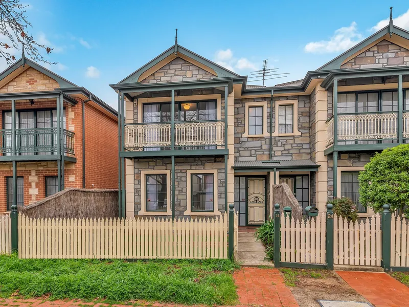Charming Bluestone Townhouse