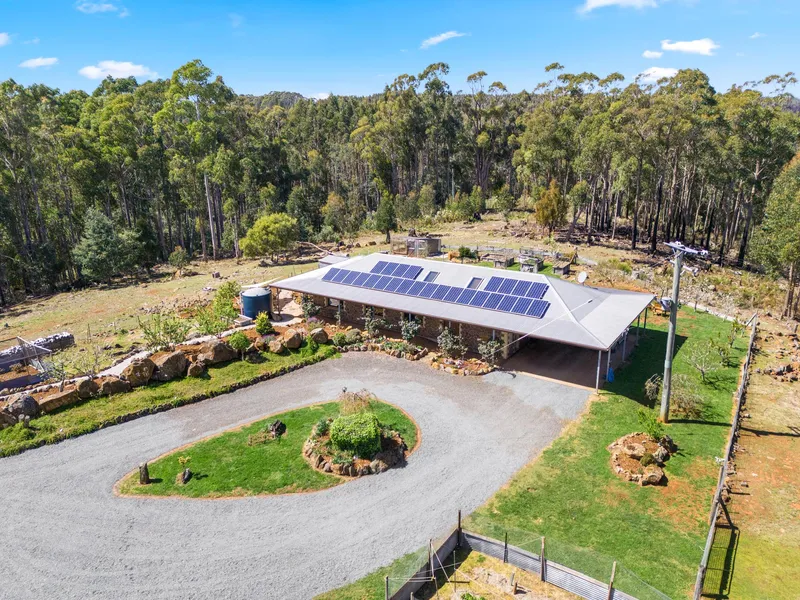 Secluded Stone Cottage on 49.5 acres (approx.) with Huge Shed