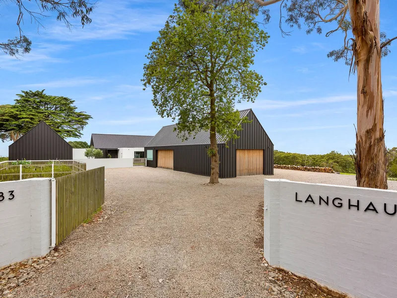 ‘LANGHAUS’ - 10 acres of peerless perfection