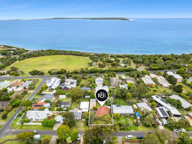 Outstanding Opportunity In A Seaside Pocket