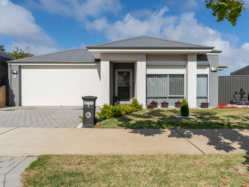 Modern 6-Bedroom Family Home with Premium Features!
