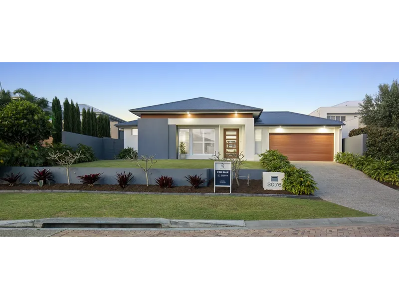 The Single level family home you’ve been waiting for!